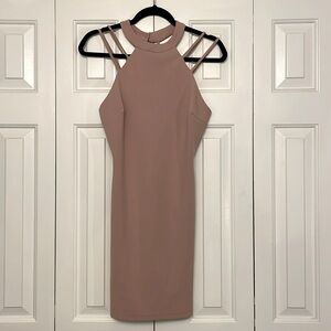 3 FOR $15 ‼️ Strappy back halter dress